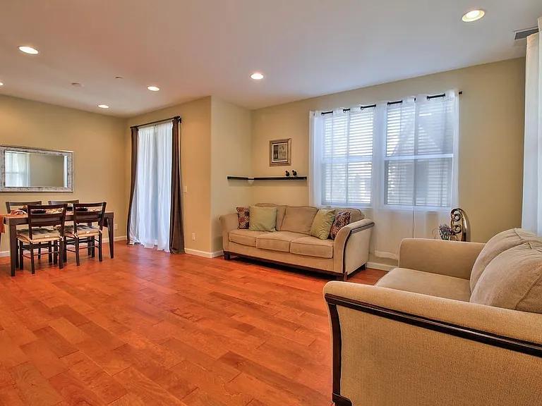 2152 Sheffield Dr — Photo 5
