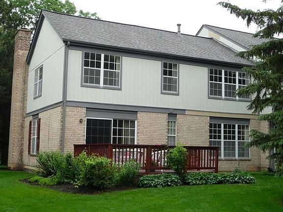 2nd image of 208 Lorraine Cir