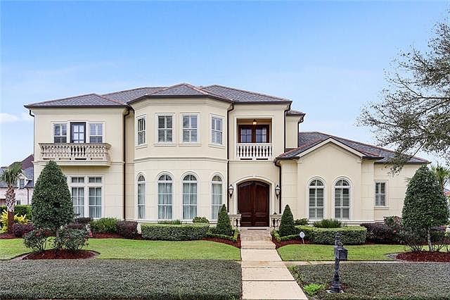 2nd image of 13 Royal Palm Blvd
