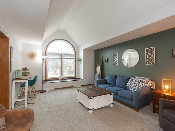 5th image of 6571 Newhouse Ct