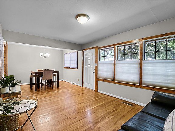 5th image of 980 Saint Brendan Ln