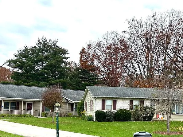 81 Jay St, Mill Hall, PA 17751