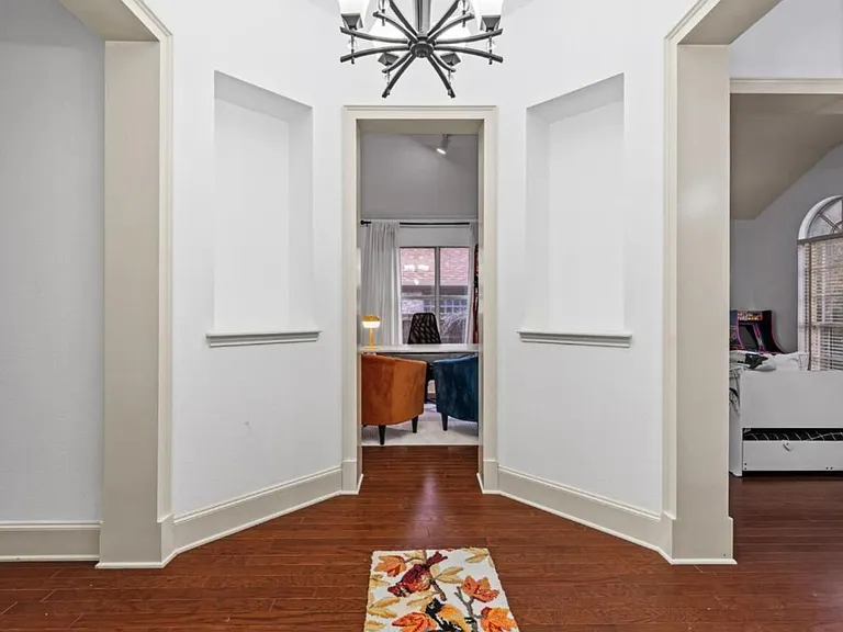 7710 Brookview Dr — Photo 11
