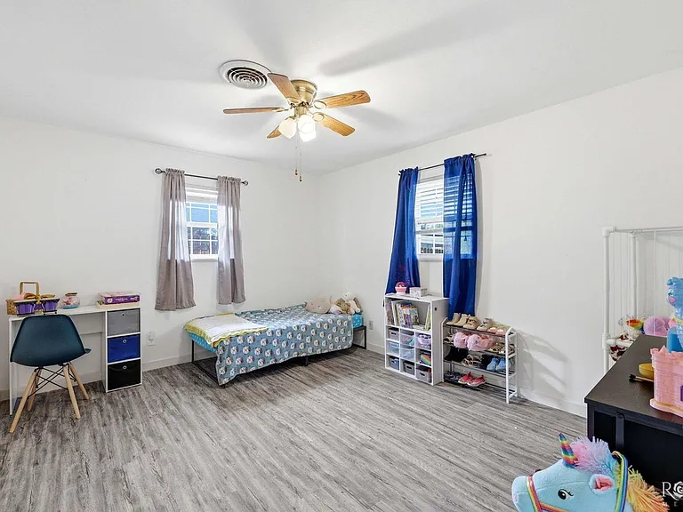 3108 Oak Forest Dr — Photo 27