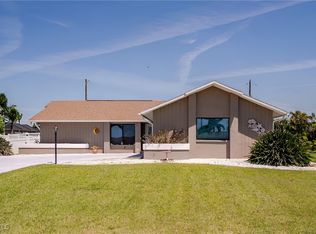 203 SE 43rd Ter, Cape Coral, FL 33904