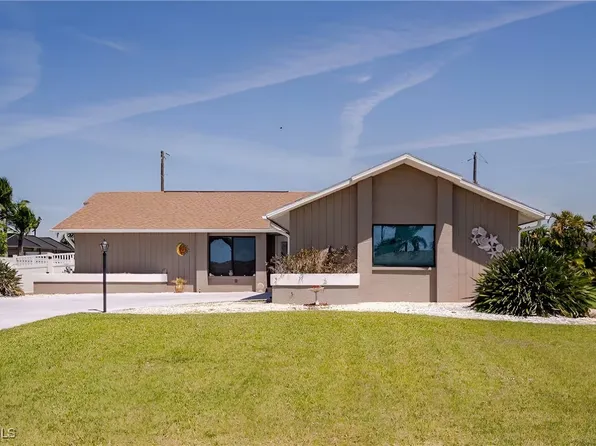 203 SE 43rd Ter, Cape Coral, FL 33904