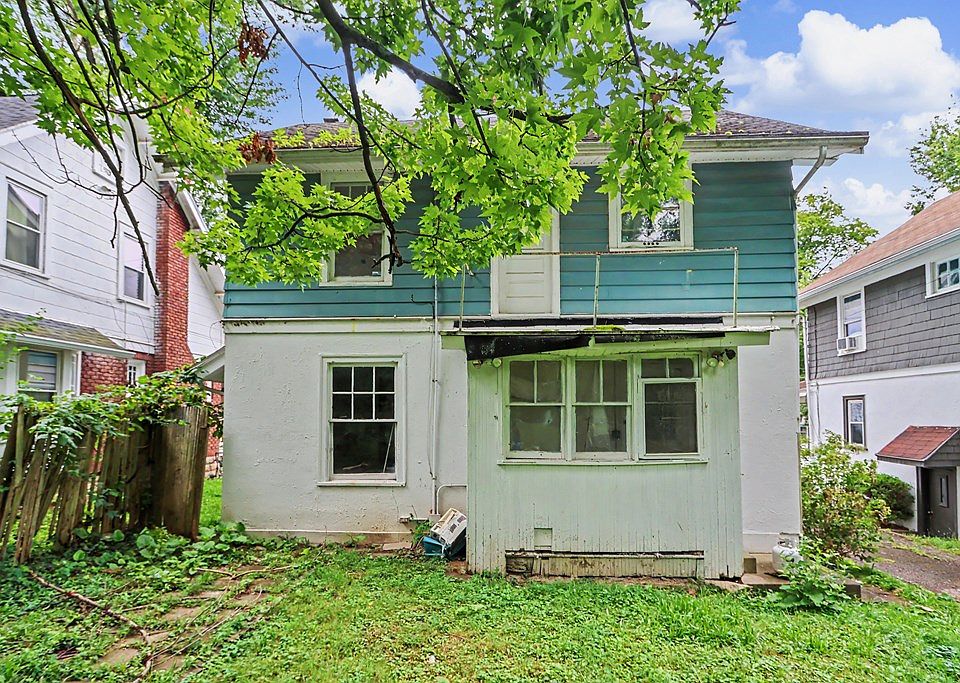 2nd image of 150 Western Ave