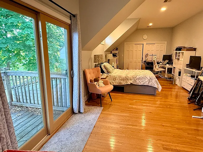 55 Monument St #2 — Photo 7