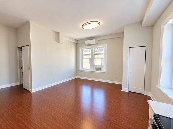 5th image of 1322 Locust St APT 3F