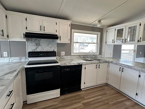 5th image of 809 Club Pond Rd