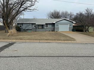 1310 E 3rd St, Pratt, KS 67124