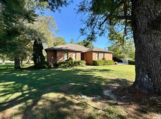 1801 Colonial Dr, Marion, IL 62959