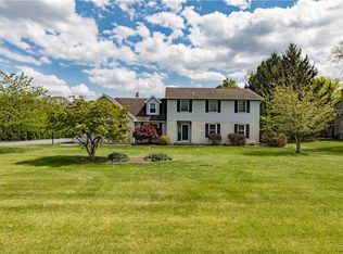 844 Blue Mountain Dr, Walnutport, PA 18088