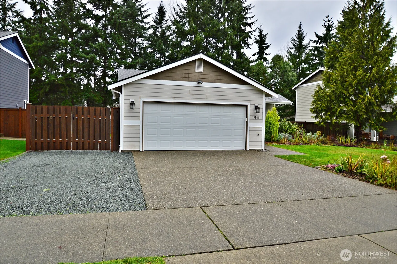 19205 206th Street Ct E photo 1