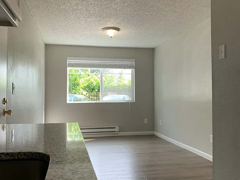 Westwood Apartments — Photo 83