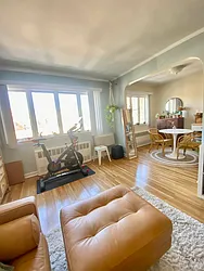 Rented by Zikos Realty Services