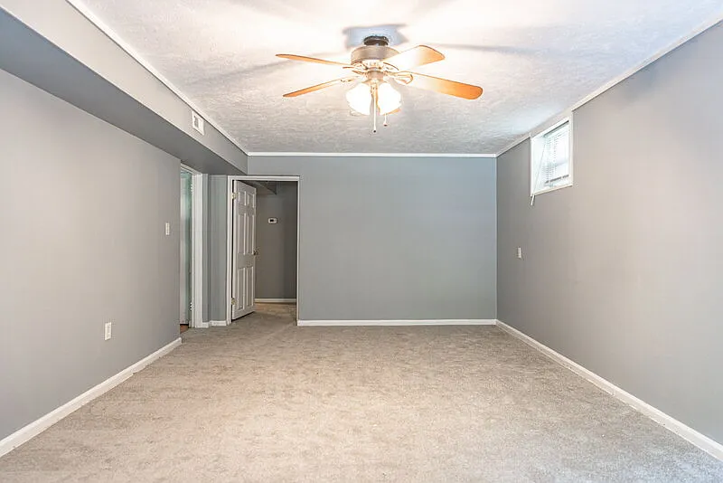 2 bed, 1.0 bath, $1,200 — Photo 4