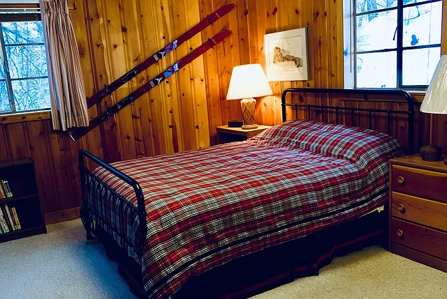 3 comfy bedrooms with new mattresses and linens