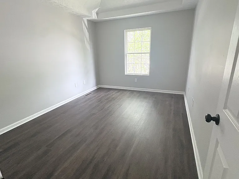 123 Karen Ct — Photo 8