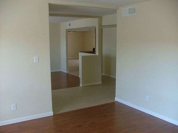 3rd image of 5234 W Desert Cove Ave