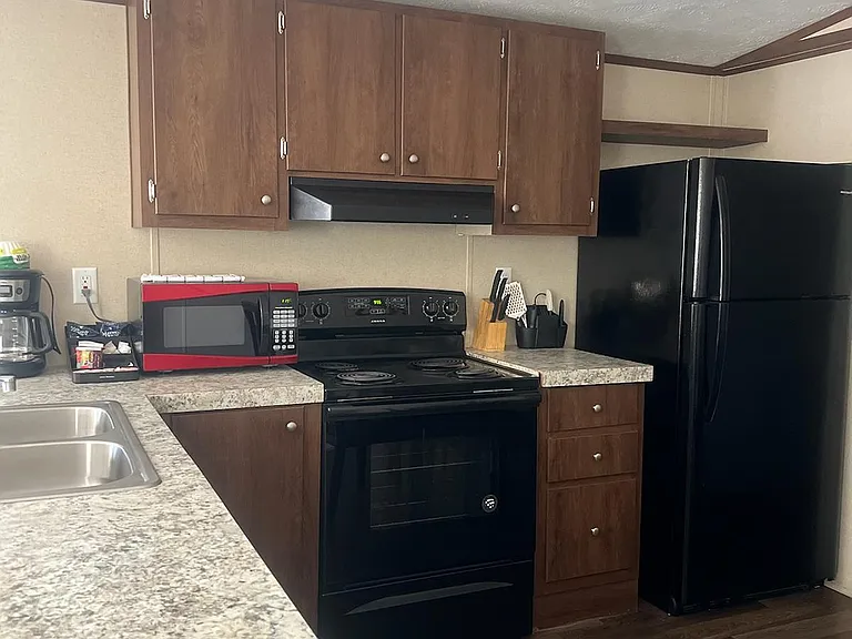 2202 Torres St — Photo 6