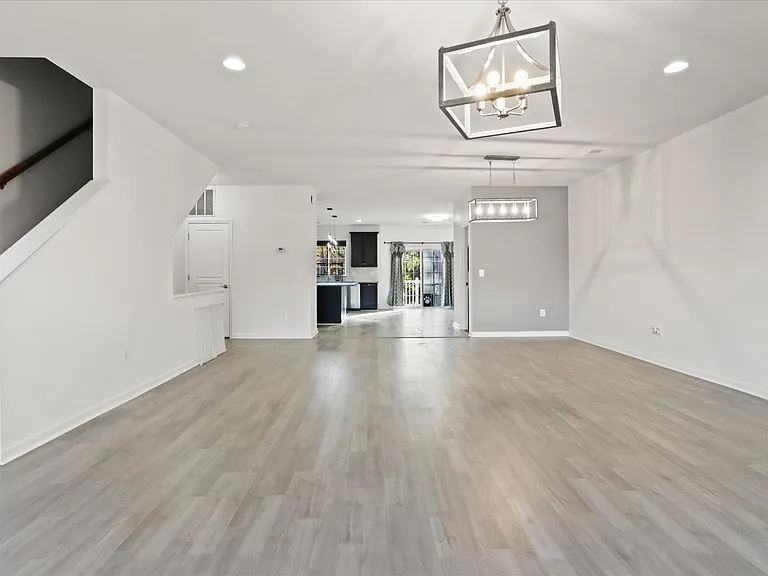 14766 Malloy Ct — Photo 13