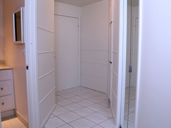5th image of 1633 N Prospect Avenue #Unit 1a