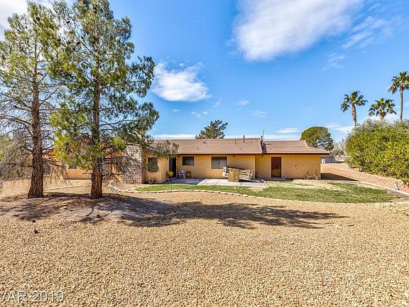 2nd image of 1030 Sidehill Way