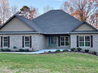 611 Bainbridge Dr, Walland, TN 37886