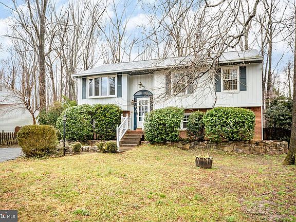 4th image of 44 Ocala Ln