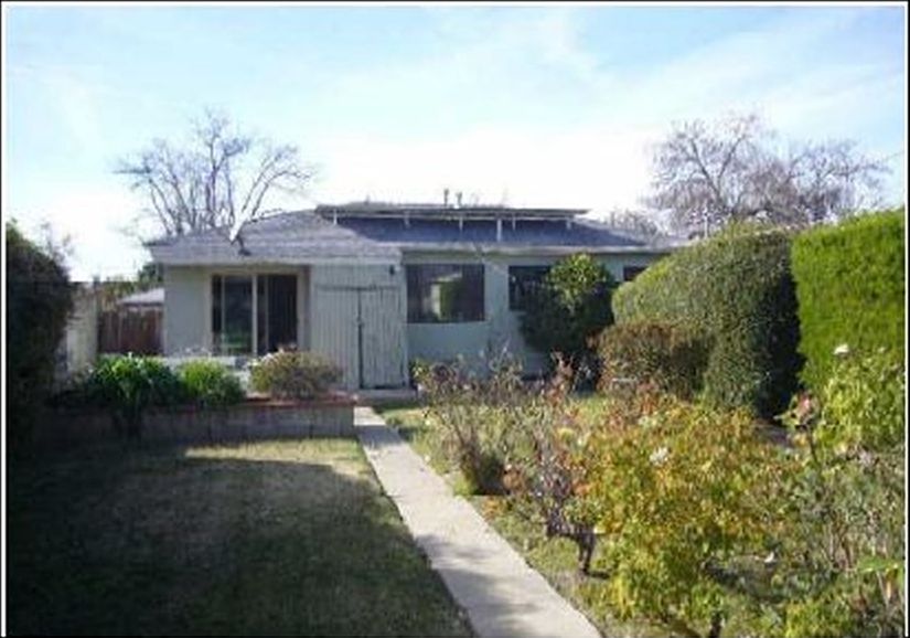 1st image of 8806 Wakefield Ave #8806
