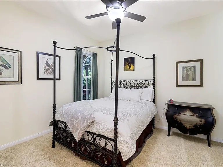 5848 Ferrara Dr — Photo 17