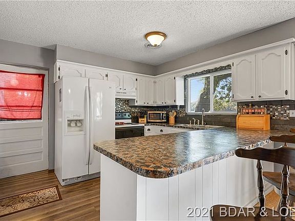 5th image of 75 Overland Dr