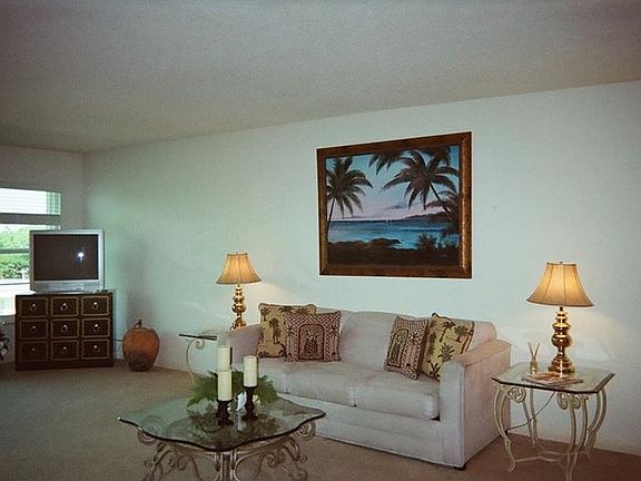 4th image of 225 Country Club Dr #1506