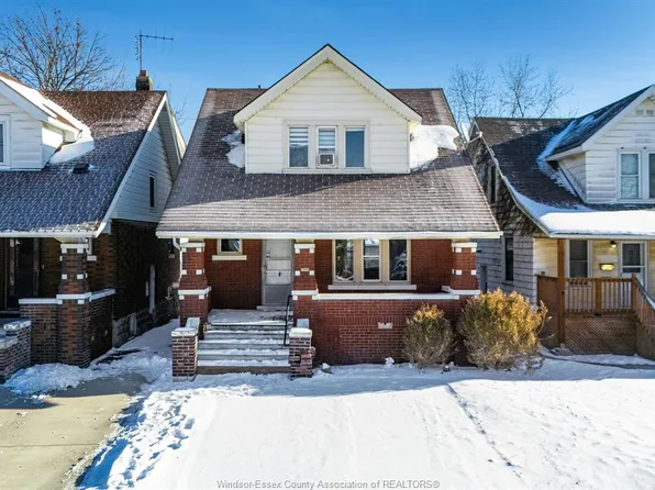 366 Rankin Ave, Windsor, ON N9B 2R7