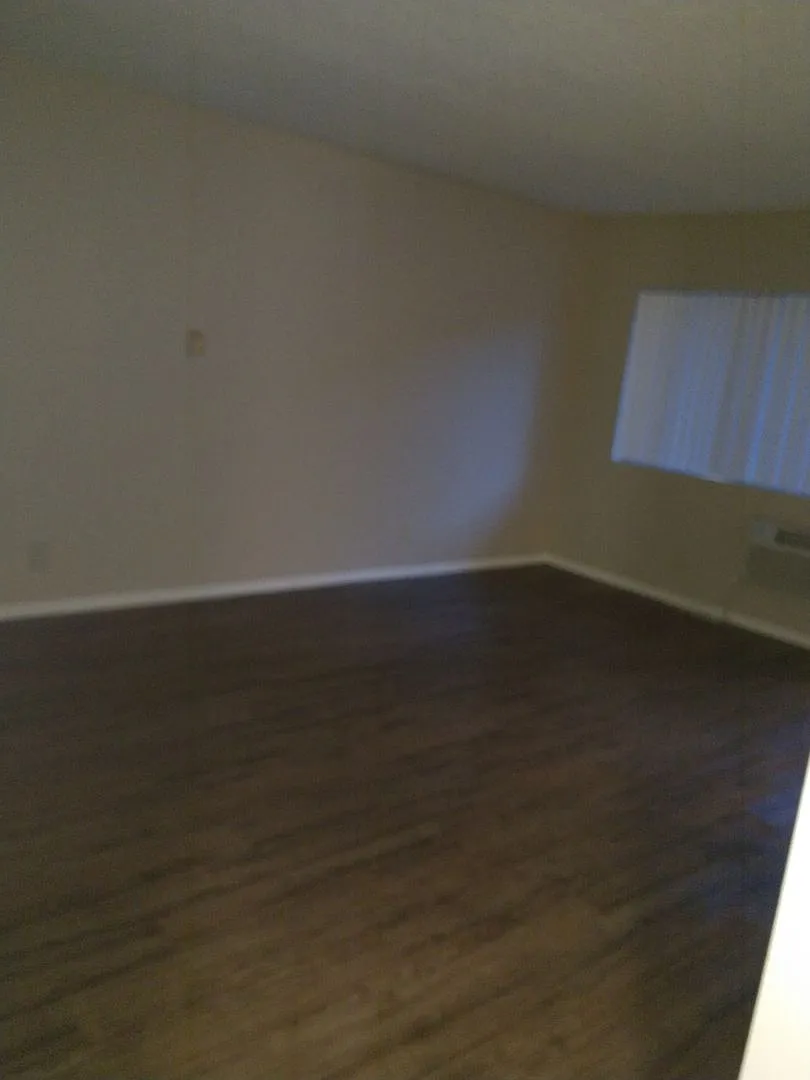 Newlin Street Apartments — Photo 4