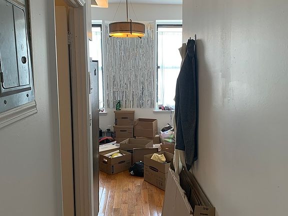 5th image of 629 Wilson Ave #C3