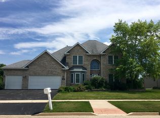382 Poplar Dr, Yorkville, IL 60560