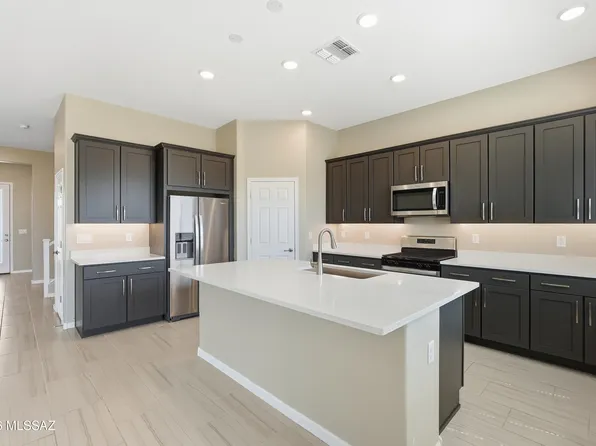 10613 W Whitehall Dr, Marana, AZ 85653