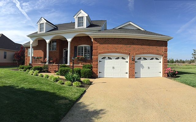 1st image of 5 Weston Dr