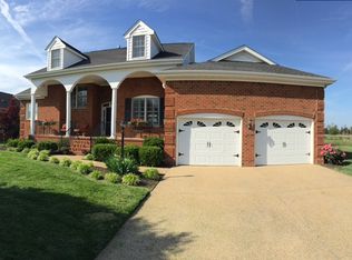 5 Weston Dr, Poquoson, VA 23662