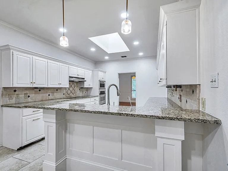 5504 Kingston Dr — Photo 13
