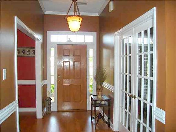 2nd image of 320 Caitlin Dr