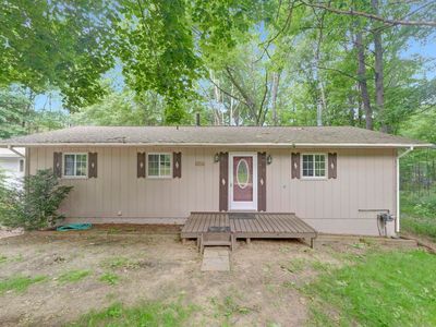 8277 Ridge Blvd, Stanwood, MI, 49346