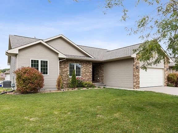 2nd image of 2 Ambrose Ct