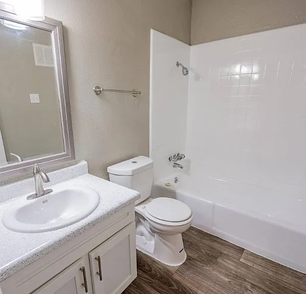 Sunrise Pointe — Photo 13
