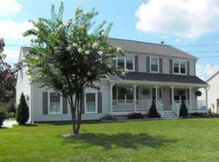 817 Saddleback Trail Rd, Chesapeake, VA 23322