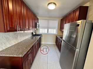 2012 Colonial Ave FLOOR 2, Bronx, NY 10461