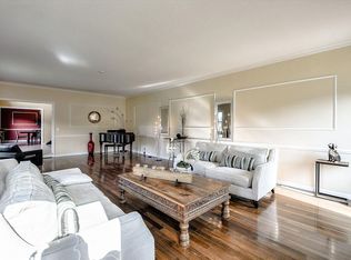 21770 Congress Hall Ln, Saratoga, CA 95070