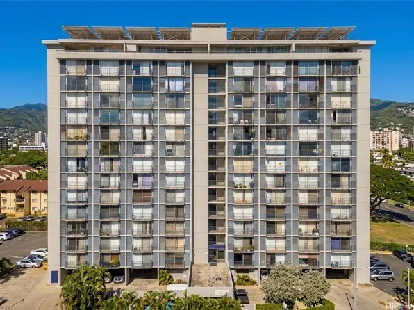 1650 Kanunu St APT 916, Honolulu, HI 96814